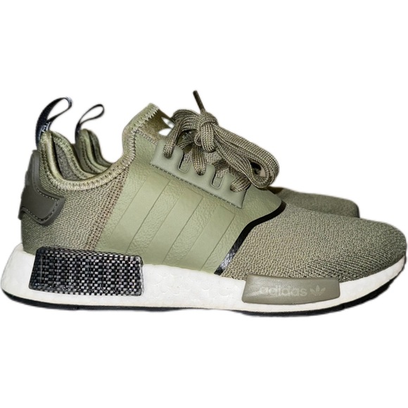 BNWT Adidas NMD_R1 Raw Khaki in Men’s size 7 - Women’s 8.5 - Picture 14 of 16